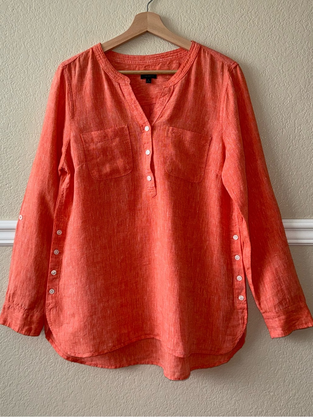 LIKE NEW Talbots 100% Linen Popover Blouse Band Collar Side Button Orange Medium